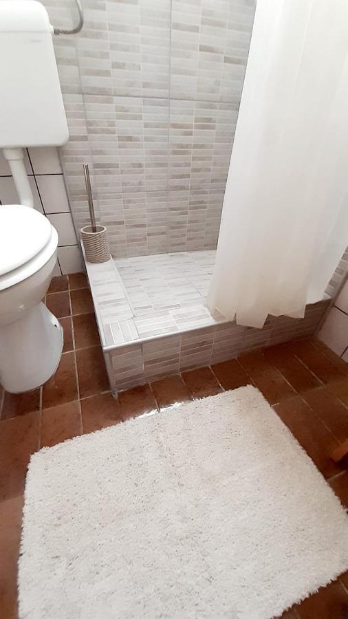 Apartman Ivan Vir Buitenkant foto