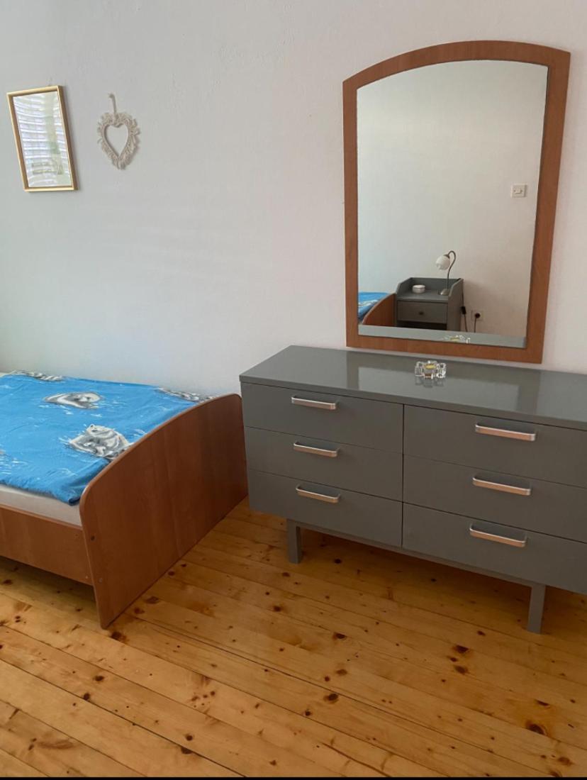 Apartman Ivan Vir Buitenkant foto