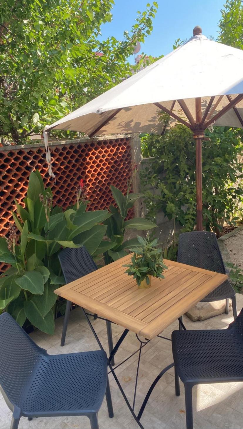 Apartman Ivan Vir Buitenkant foto